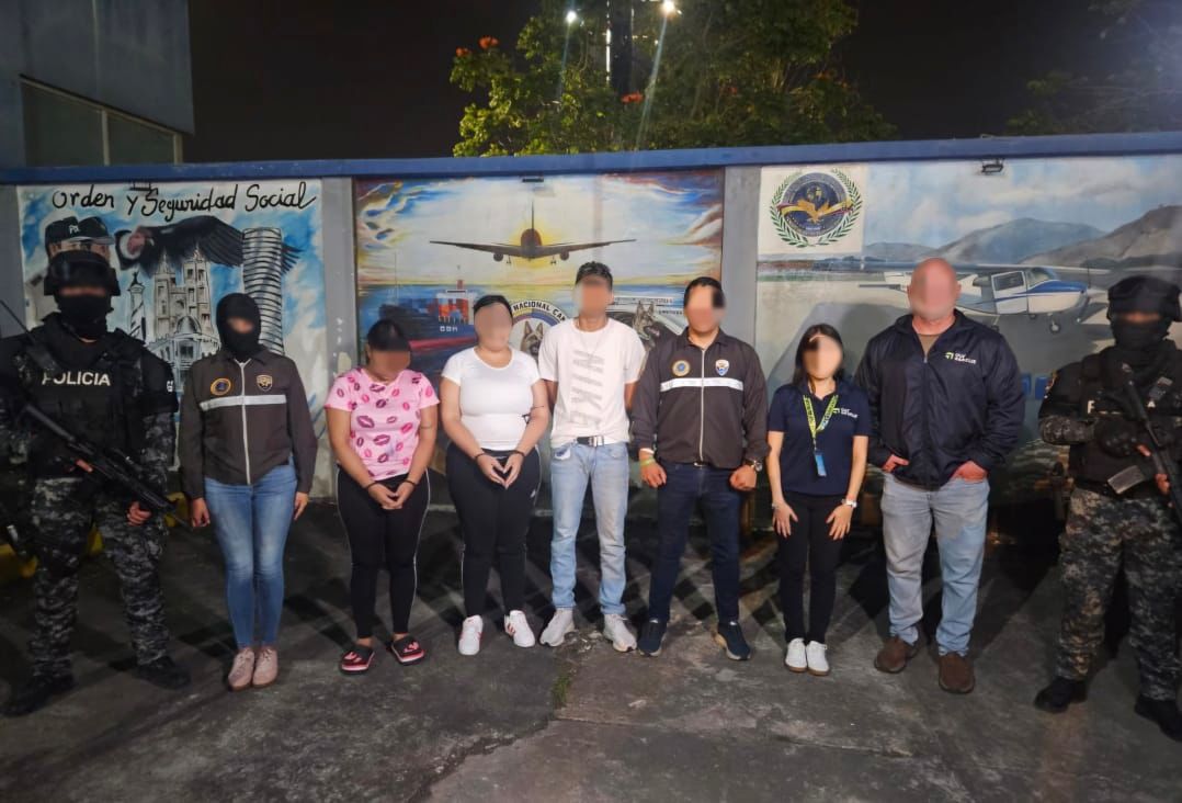 Amenazadas y endeudadas: rescataron a 11 venezolanas explotadas sexualmente en Ecuador