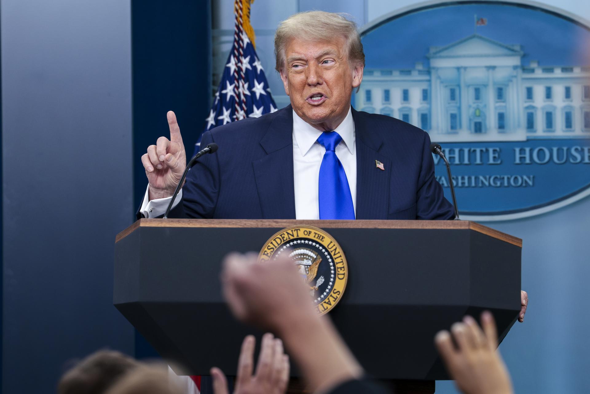 Trump no descarta volver a atacar Irán si hay informes de nuevo enriquecimiento de uranio