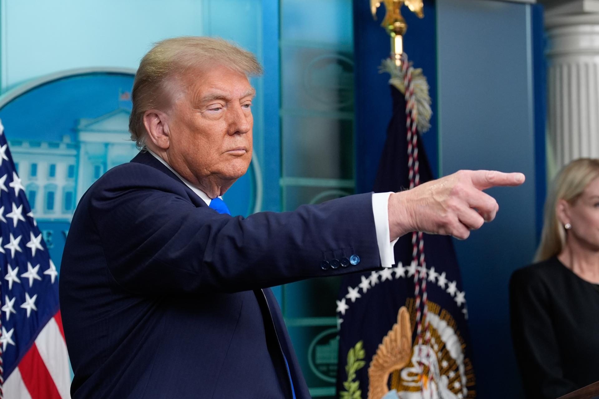 Trump explicó por qué rompió abruptamente la negociación comercial con Canadá