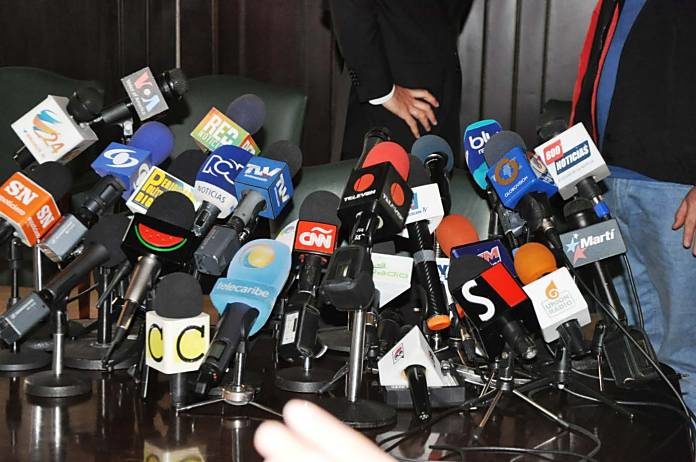 Comando ConVzla rinde homenaje a los periodistas en su día